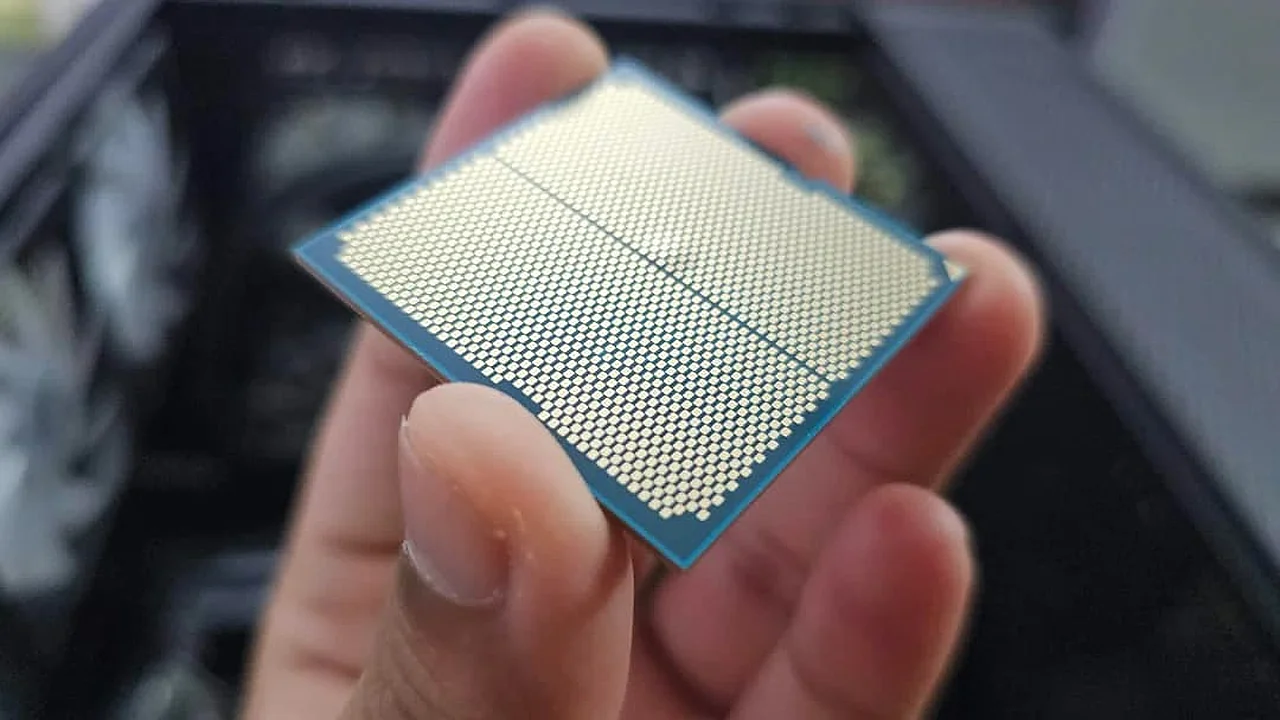 Le processeur AMD Ryzen 9 9900X a soudainement « gonflé » : un nouveau problème technique