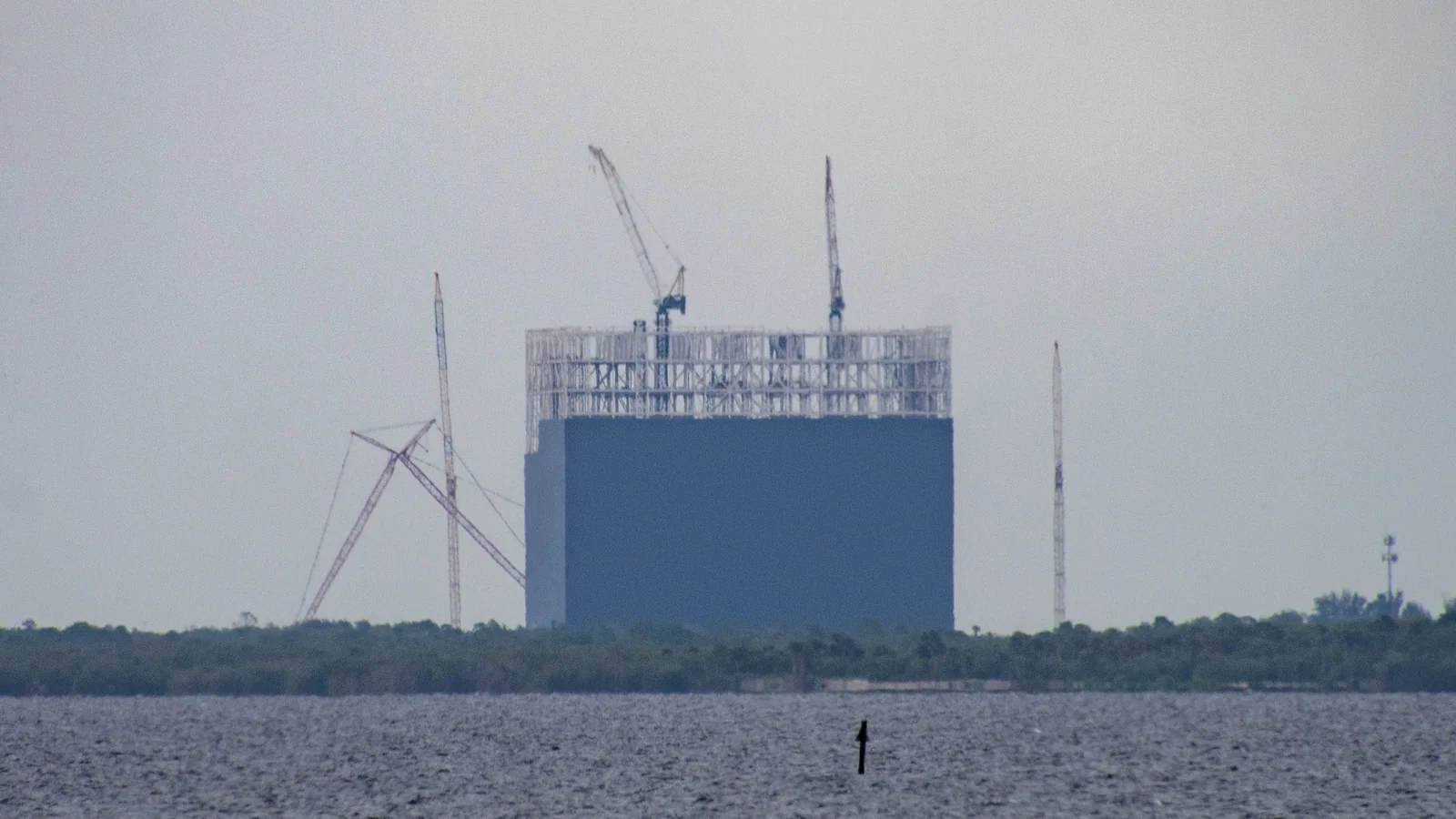 One of the world's largest structures: New photos of the Gigabay factory
