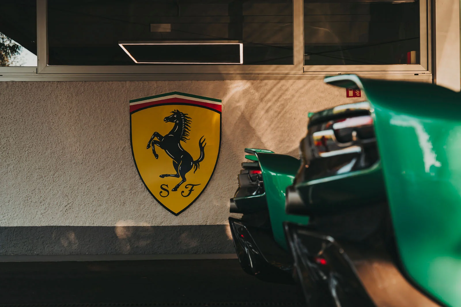 Ferrari представит в июле новый суперкар, объединяющий прошлое и будущее