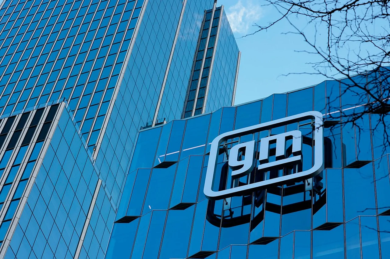GM Produces Batteries for AI Data Centers