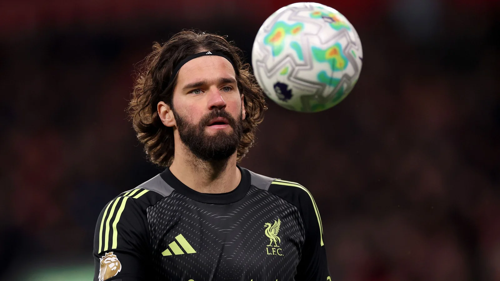 Liverpool Alisson-ды сатылмайтын ойыншы деп жариялады