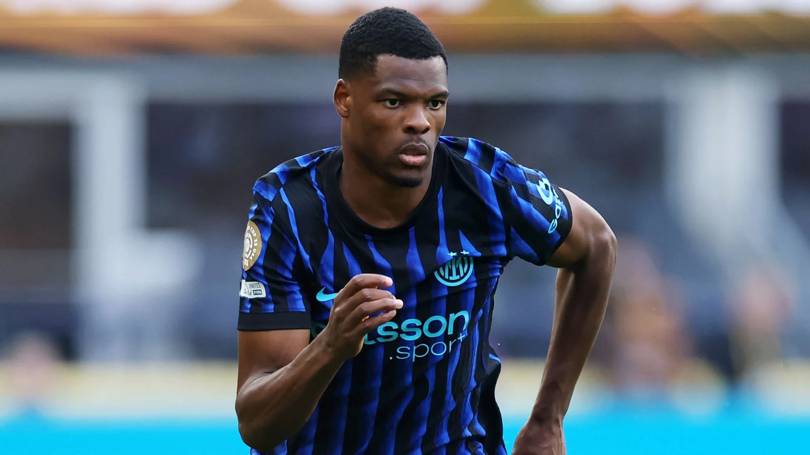 Real Madrid beginnt Verhandlungen mit Inter über Denzel Dumfries Transfer