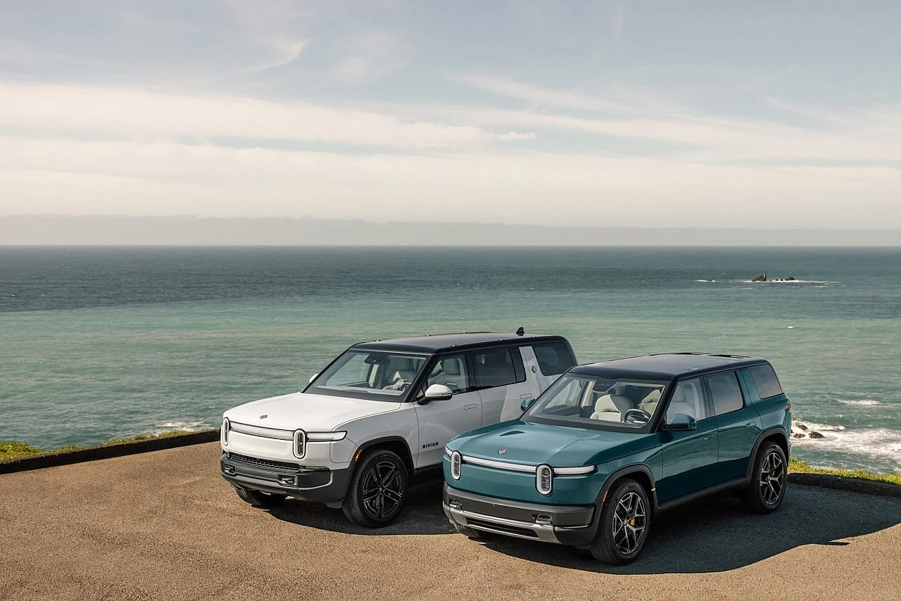Rivian ўзининг энг муҳим модели бўлган Р2 СУВ етказиб беришни бошлади