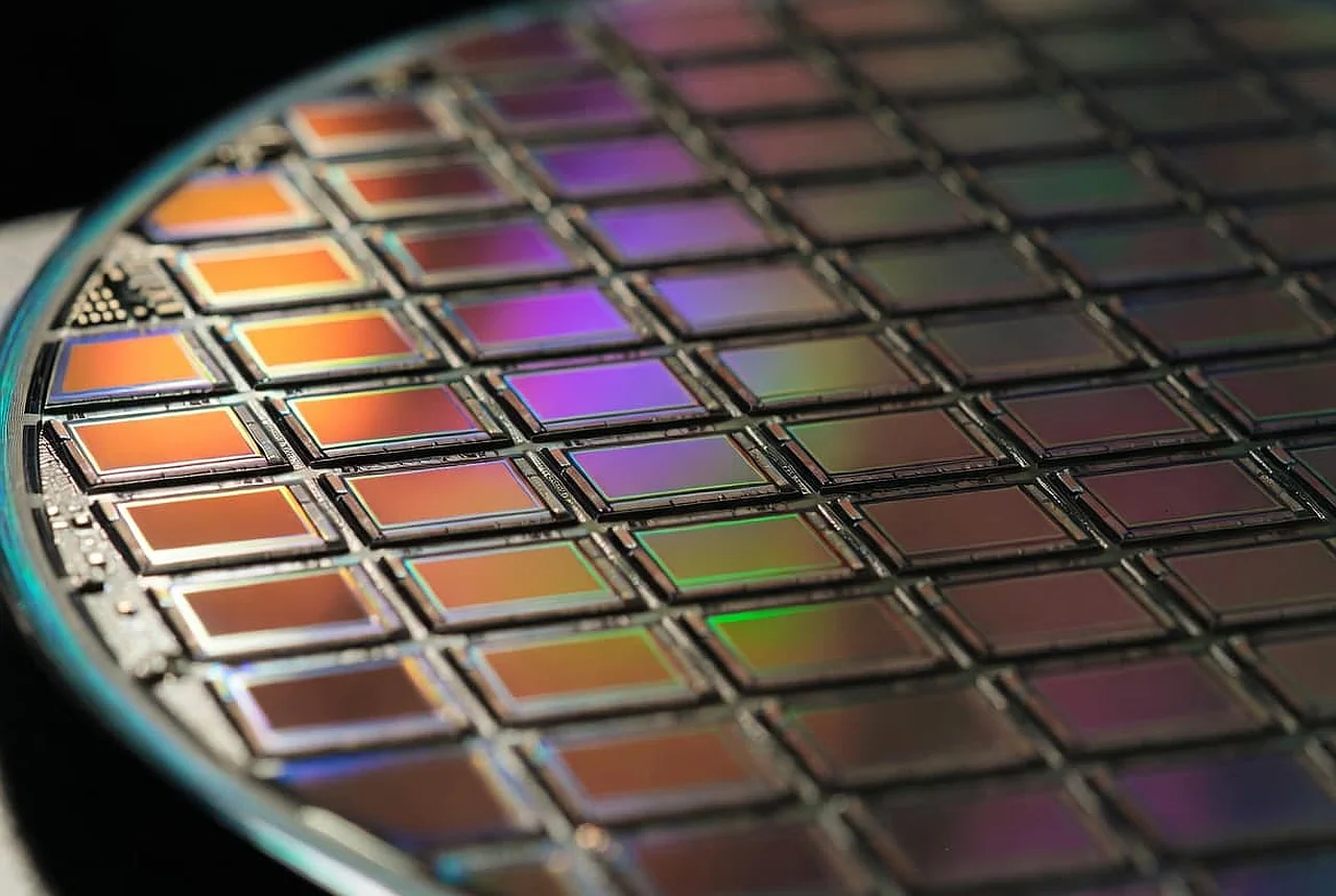Russia allocates 2 billion rubles for chip production