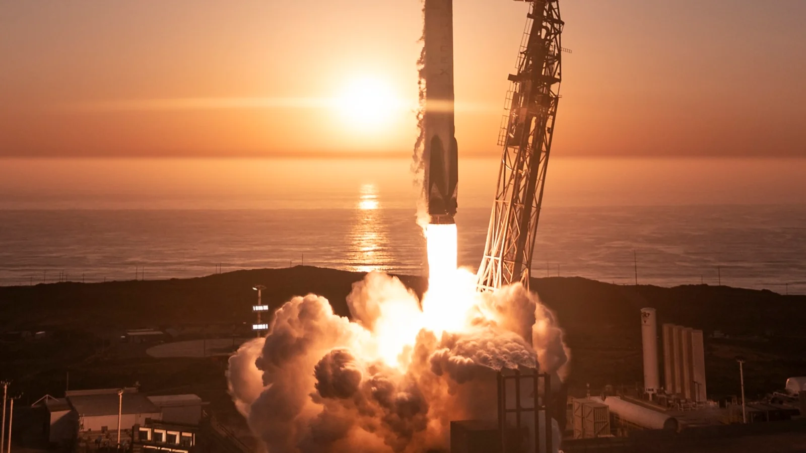 SpaceX startet Starlink-Satelliten alle drei Tage
