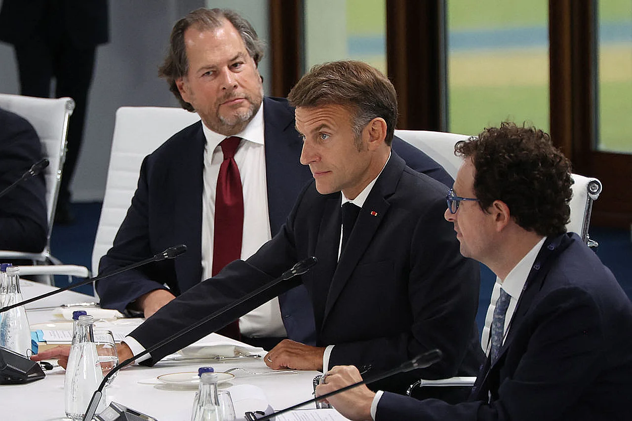 AI Dependency: World Leaders Concerned Over US Tech Restrictions