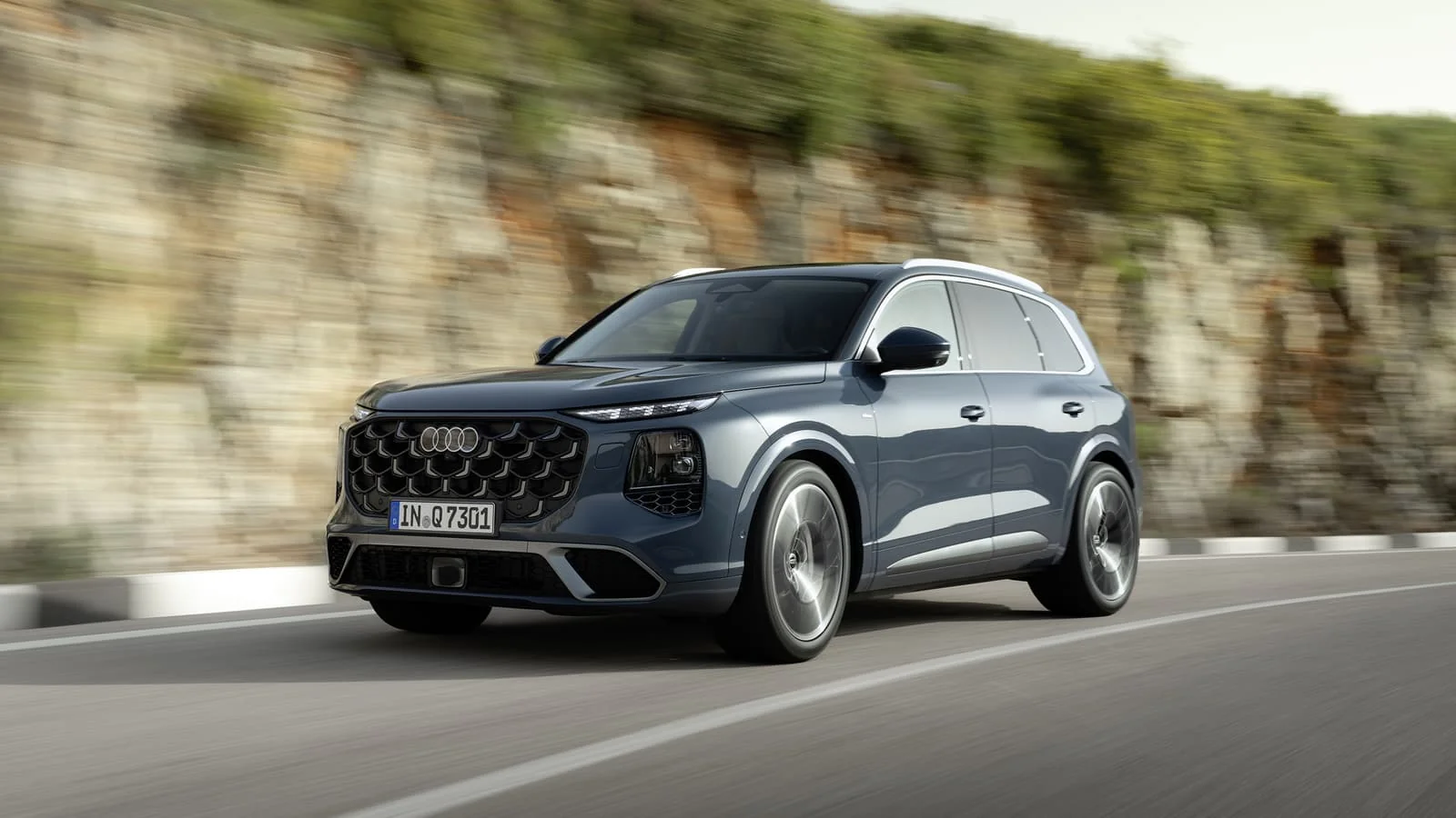 Уни 11 йил кутишди: Бутунлай янги Audi Q7 тақдим этилди