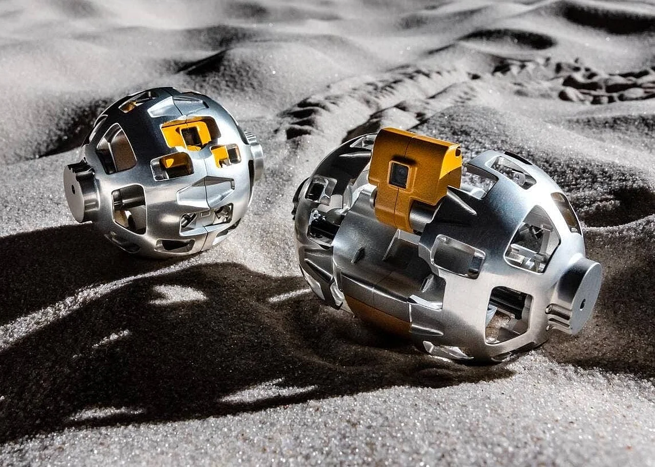 Japan Revolutionizes the Moon: Tiny Robot Moved Autonomously for 100 Minutes