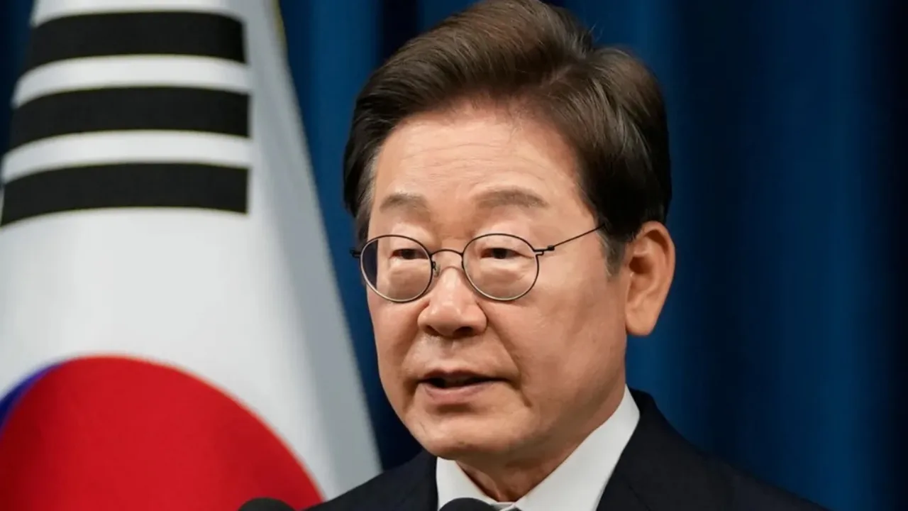 South Korean President sells his home, left without personal property