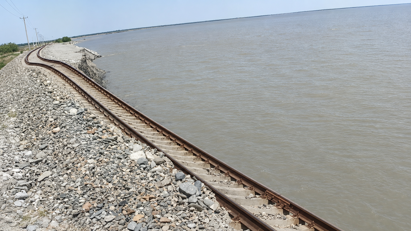 Water flow in Zarafshan damages railway infrastructure