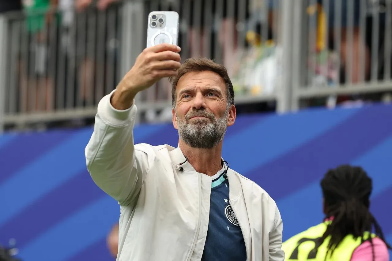 Klopp receives major offer from Germany: Salary figures revealed