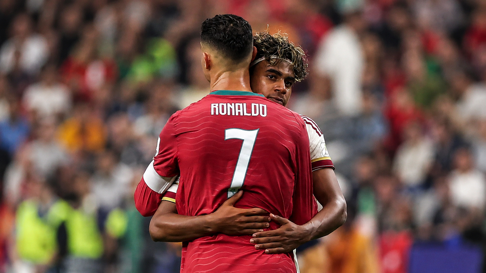 Ronaldo and Yamal: The Iconic Image of the Spain vs Portugal Match
