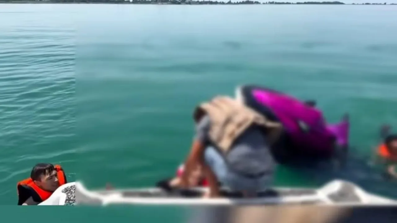 Ministry of Emergency Situations employee begins to drown while attempting to ride a jet ski