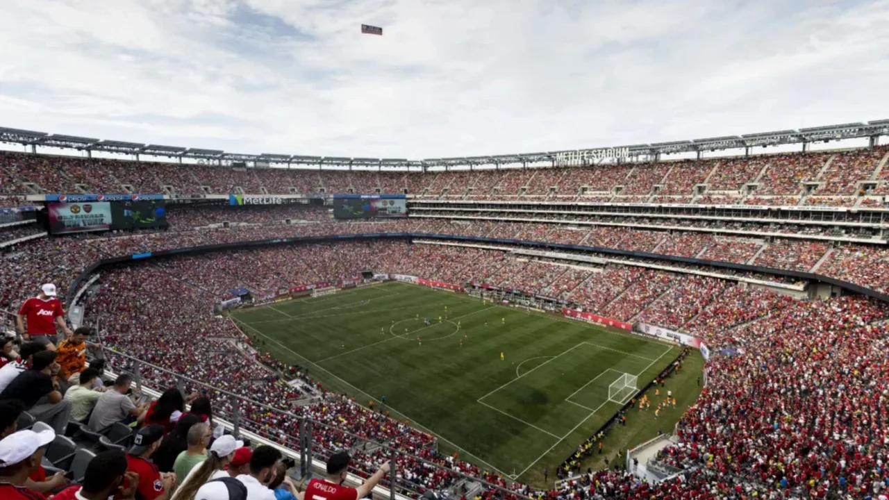 New York Covered in Smoke: Will the World Cup Final Go Ahead?