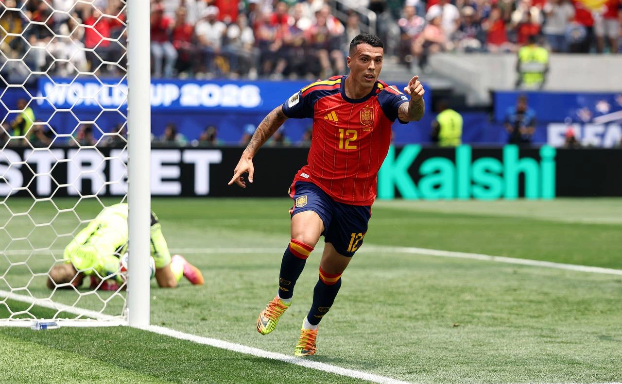 España golea a Austria y avanza a los octavos de final