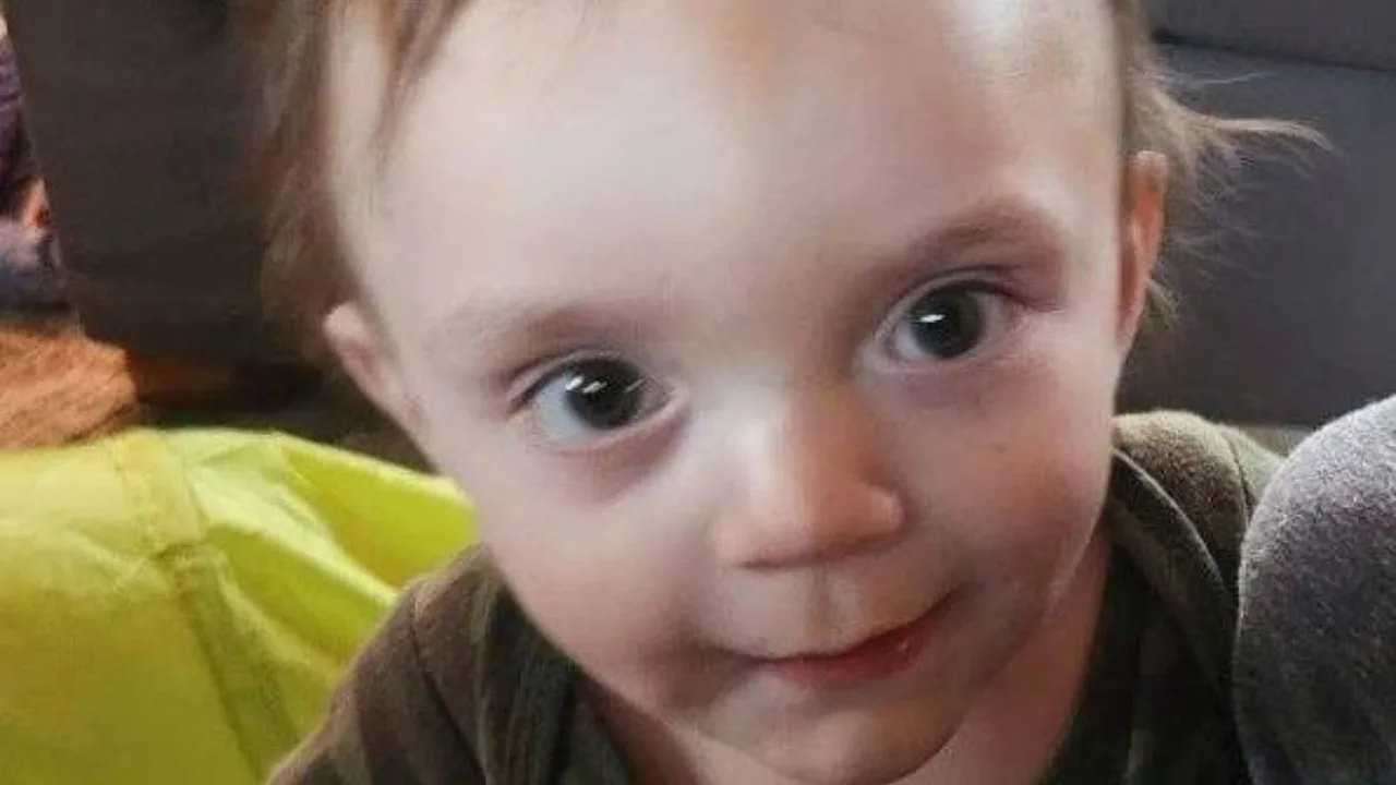 One-year-old boy dies in hot bath while mother was out with her boyfriend