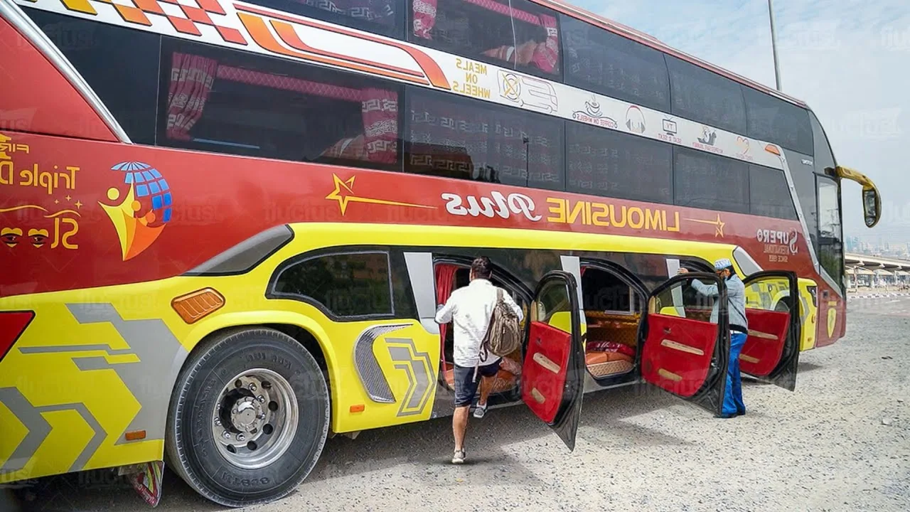 Triple-decker sleeper bus in Pakistan amazes the internet