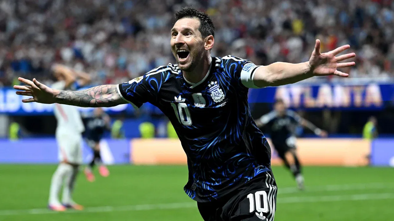 Messi, İngiltere karşısındaki geri dönüş zaferinden sonra neler söyledi?