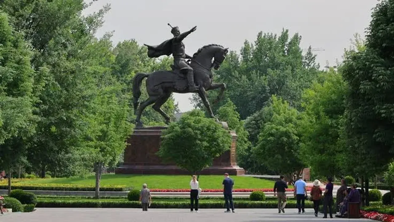 Amir Temur Square made more pedestrian-friendly