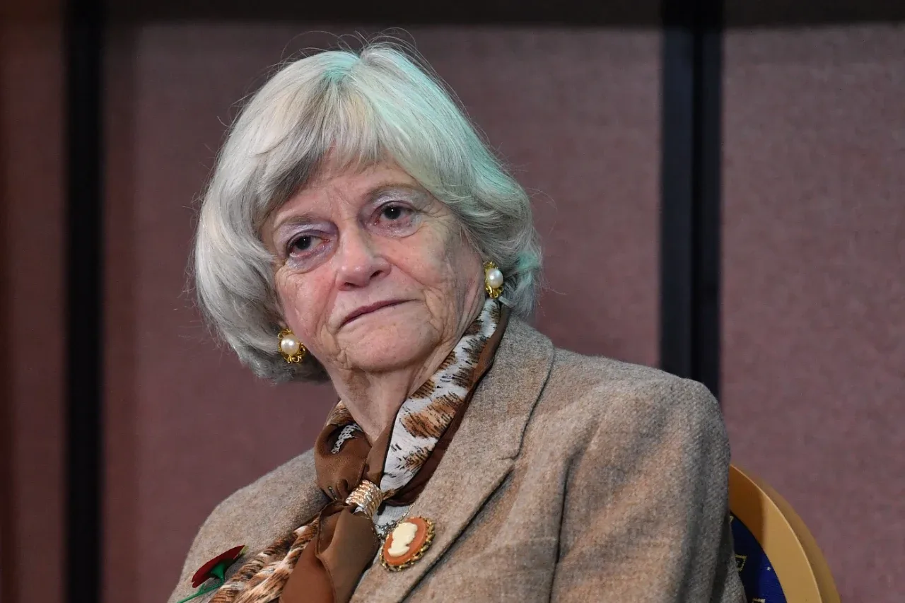 Britanya'da korkunç cinayet: Ünlü siyasetçi Ann Widdecombe evinde öldürüldü
