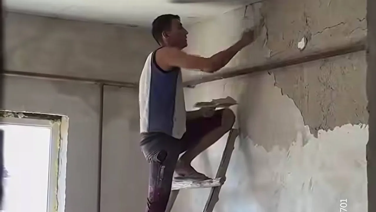 Uzbek plasterer's song goes viral, attracting tens of millions of viewers online (video)