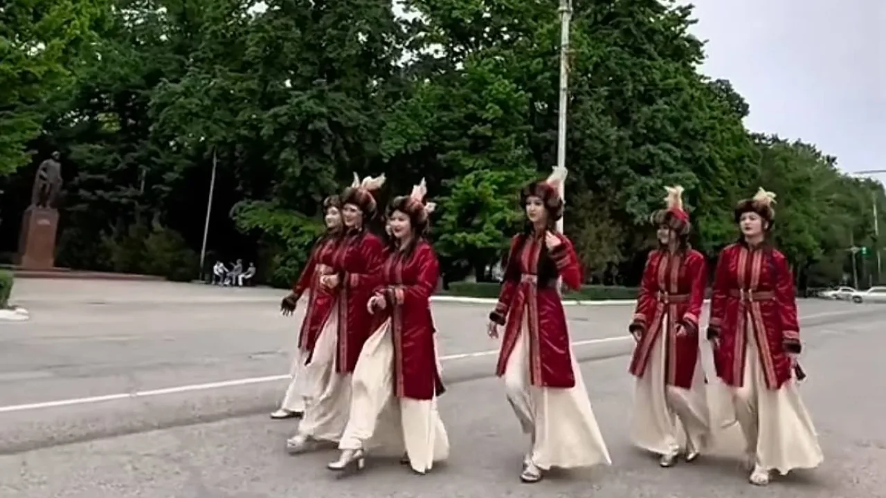 Which countries' men are Kyrgyz women marrying most often?