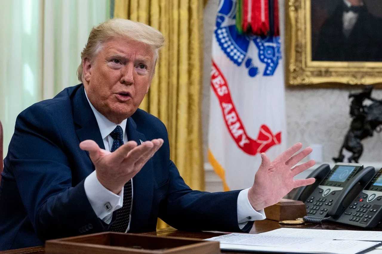 Trump Sets Demands for IT Giants: Experts Call It a «Toothless» Promise
