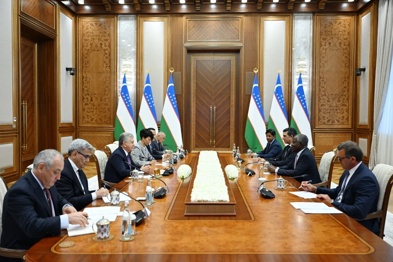 Shavkat Mirziyoyev BlackRock vakili bilan AI investitsiyalarini muhokama qildi