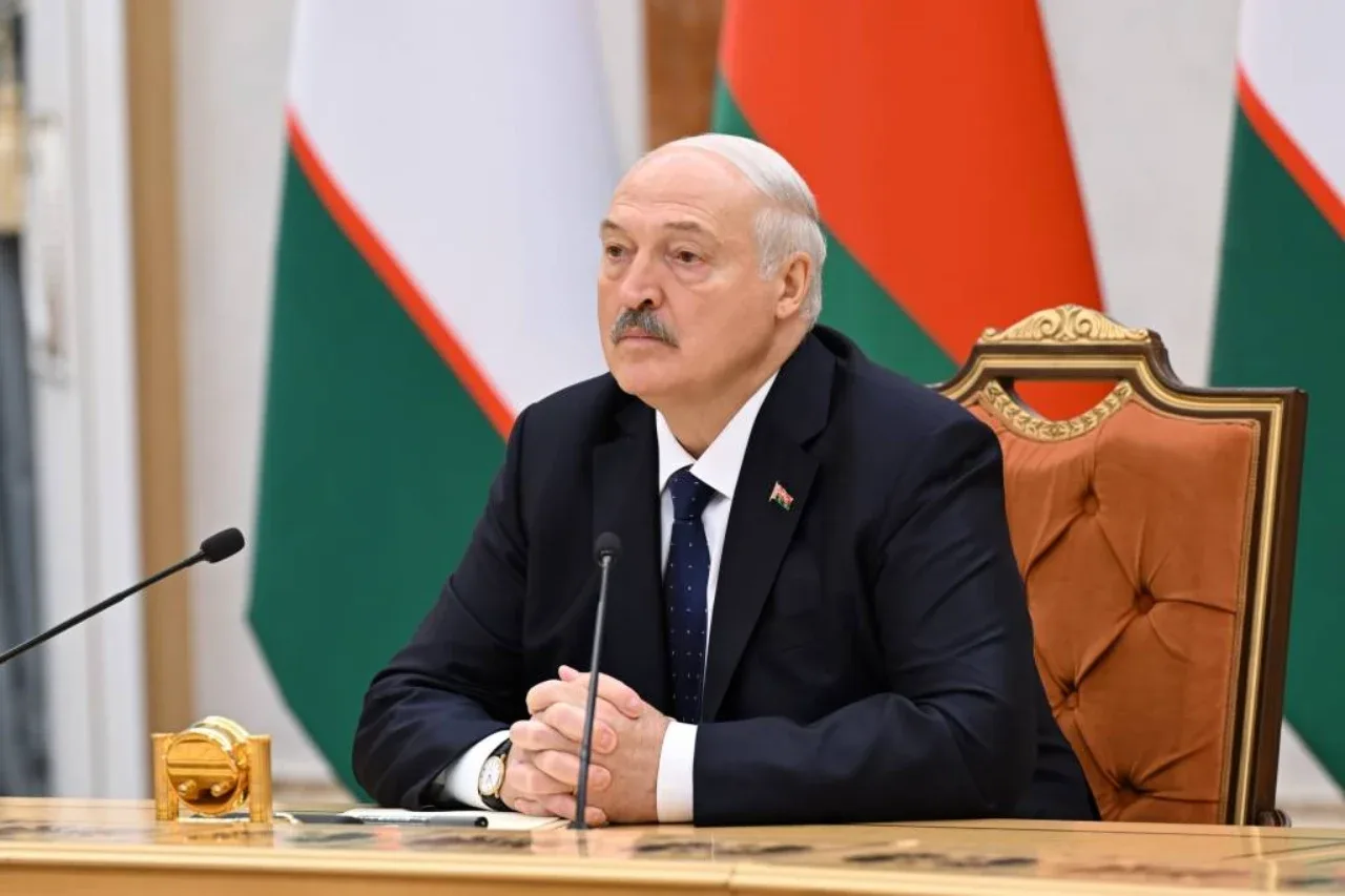 “Move with your family”: Lukashenko invited Uzbeks to live and work