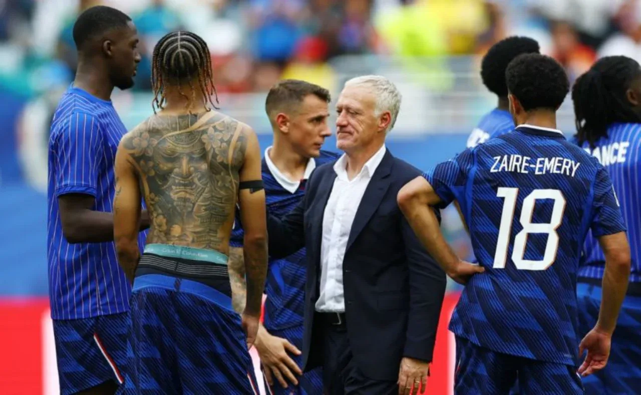 Didier Deschamps clears the way for Zinedine Zidane: "I am just a fan now"