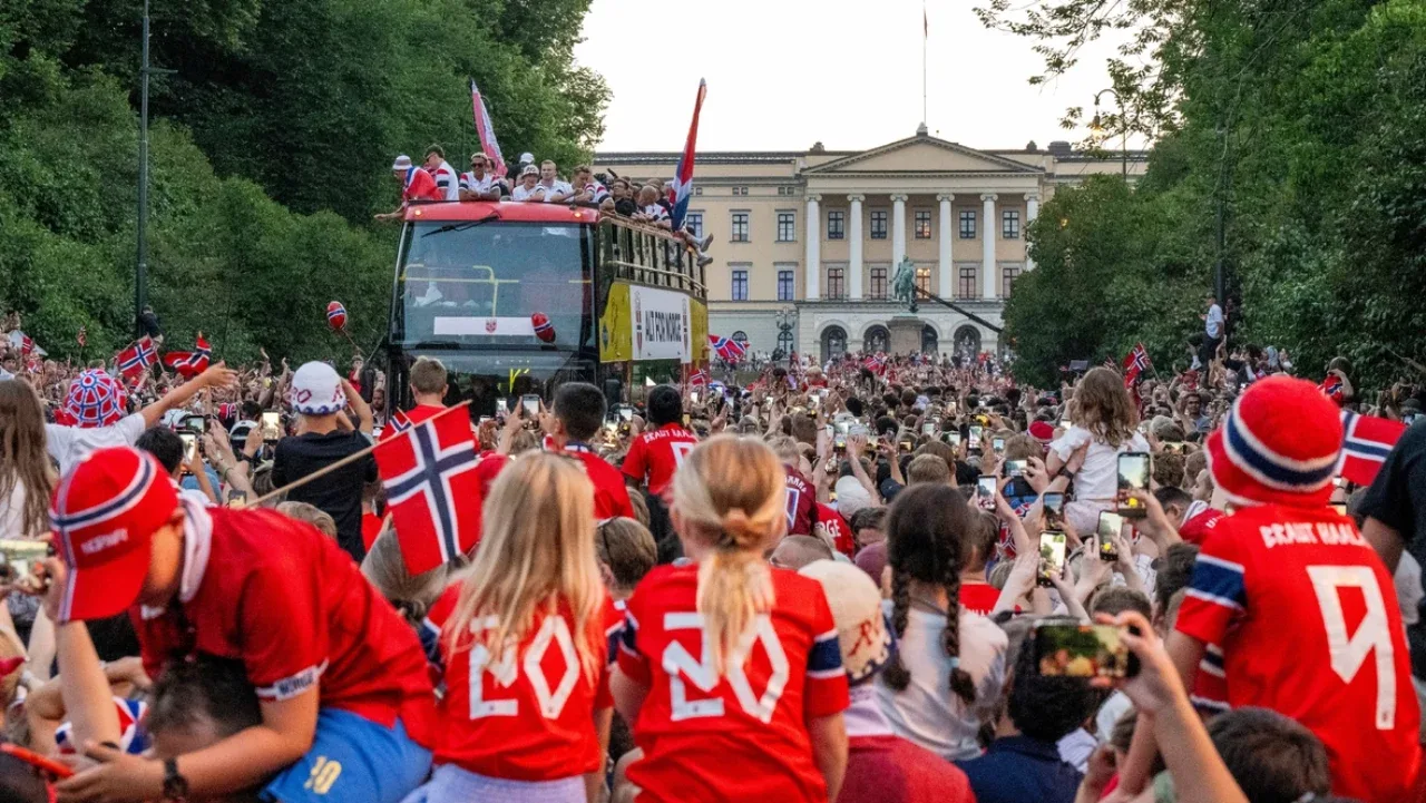 Norway lost in the quarter-finals but was welcomed like winners in Oslo