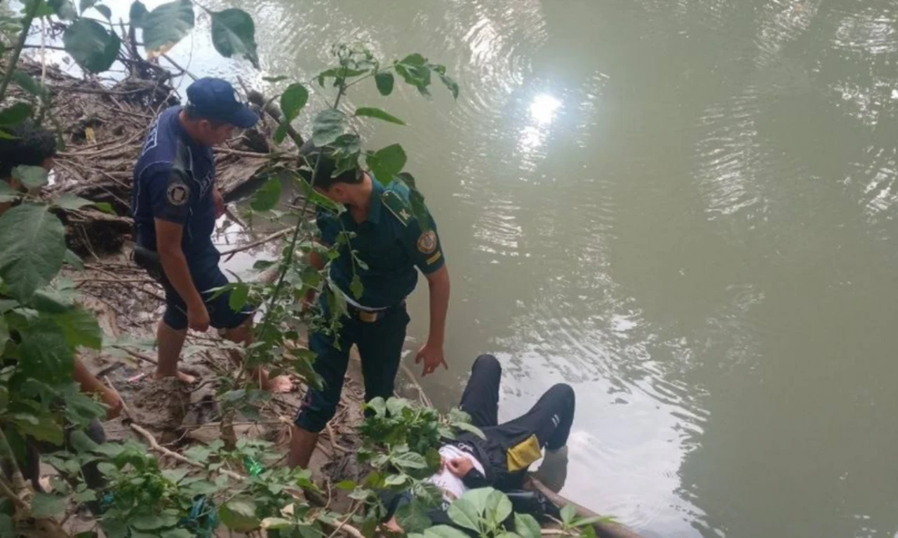 In Uchtepa, Internal Affairs officers saved the life of a drowning young man