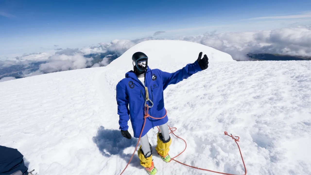 Robot conquers 6,000-meter peak for the first time