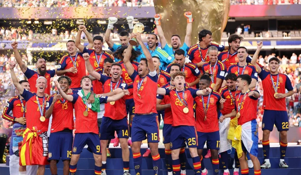 Ferran Torres makes history in the 106th minute: Spain are champions!