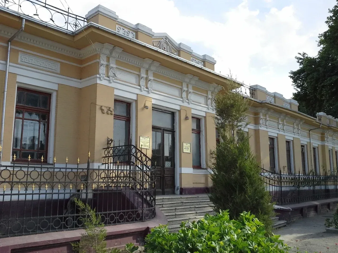 Қўқон музейида 500 га яқин экспонат топилмади...