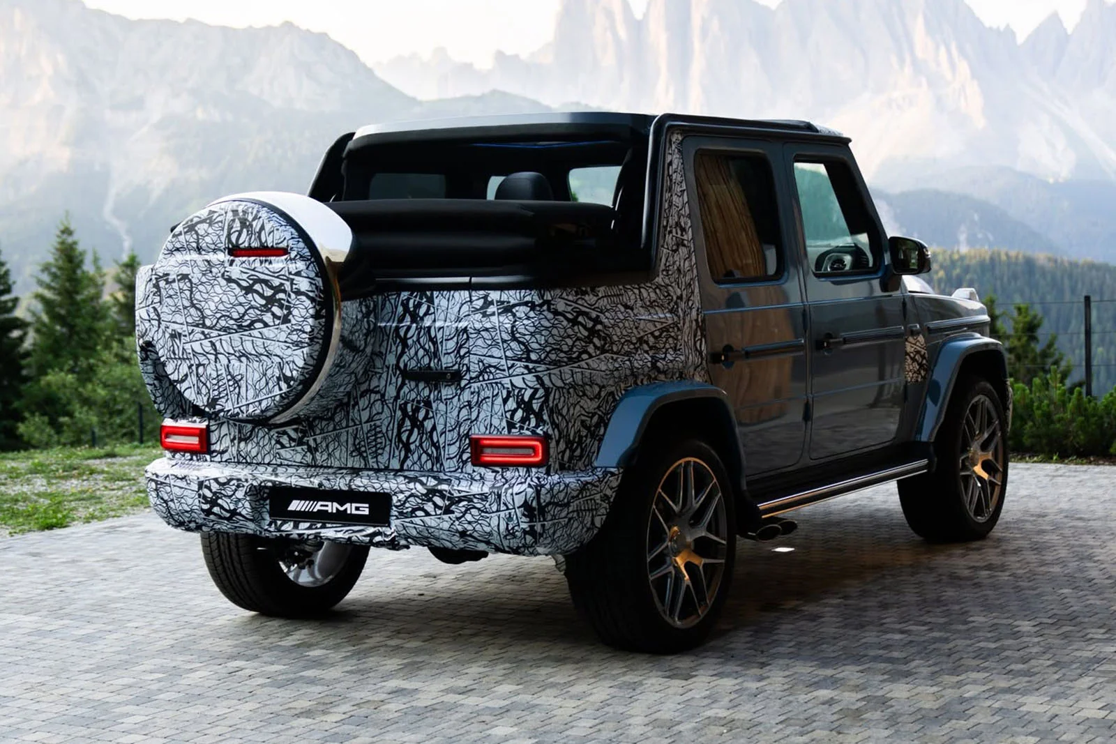 Легендарный Mercedes G-Class Кабриолет возвращается спустя почти десятилетний перерыв