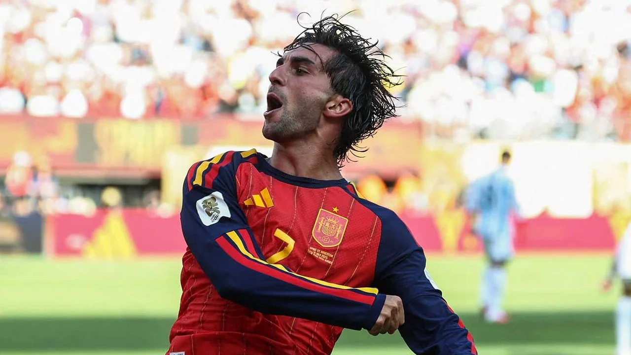 Mural of Ferran Torres in Barcelona defaced: Political protest?