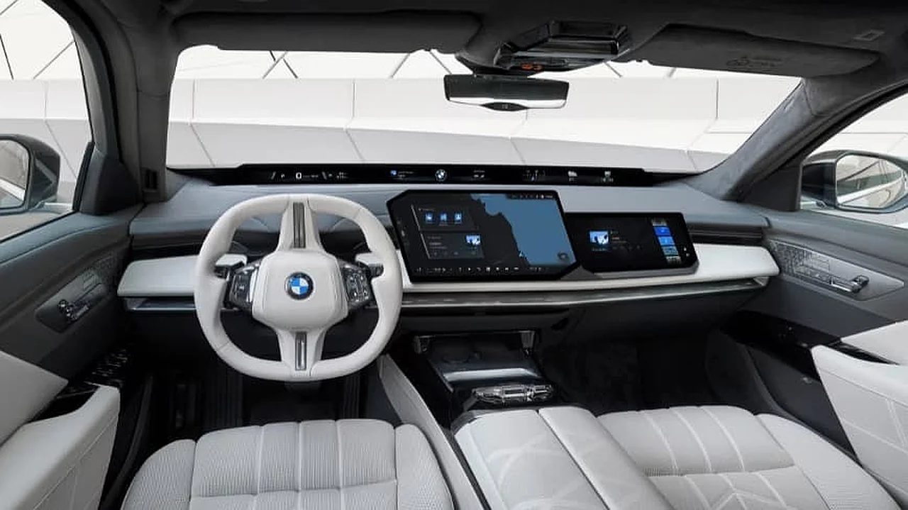 BMW xodimlarni qisqartirib, mashinalar "miyasini" Qualcomm'ga topshiradi