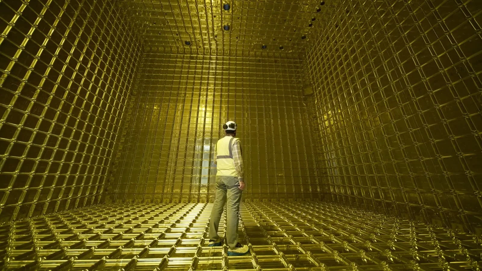 CERN is testing a neutrino detector prototype at 300 thousand volts