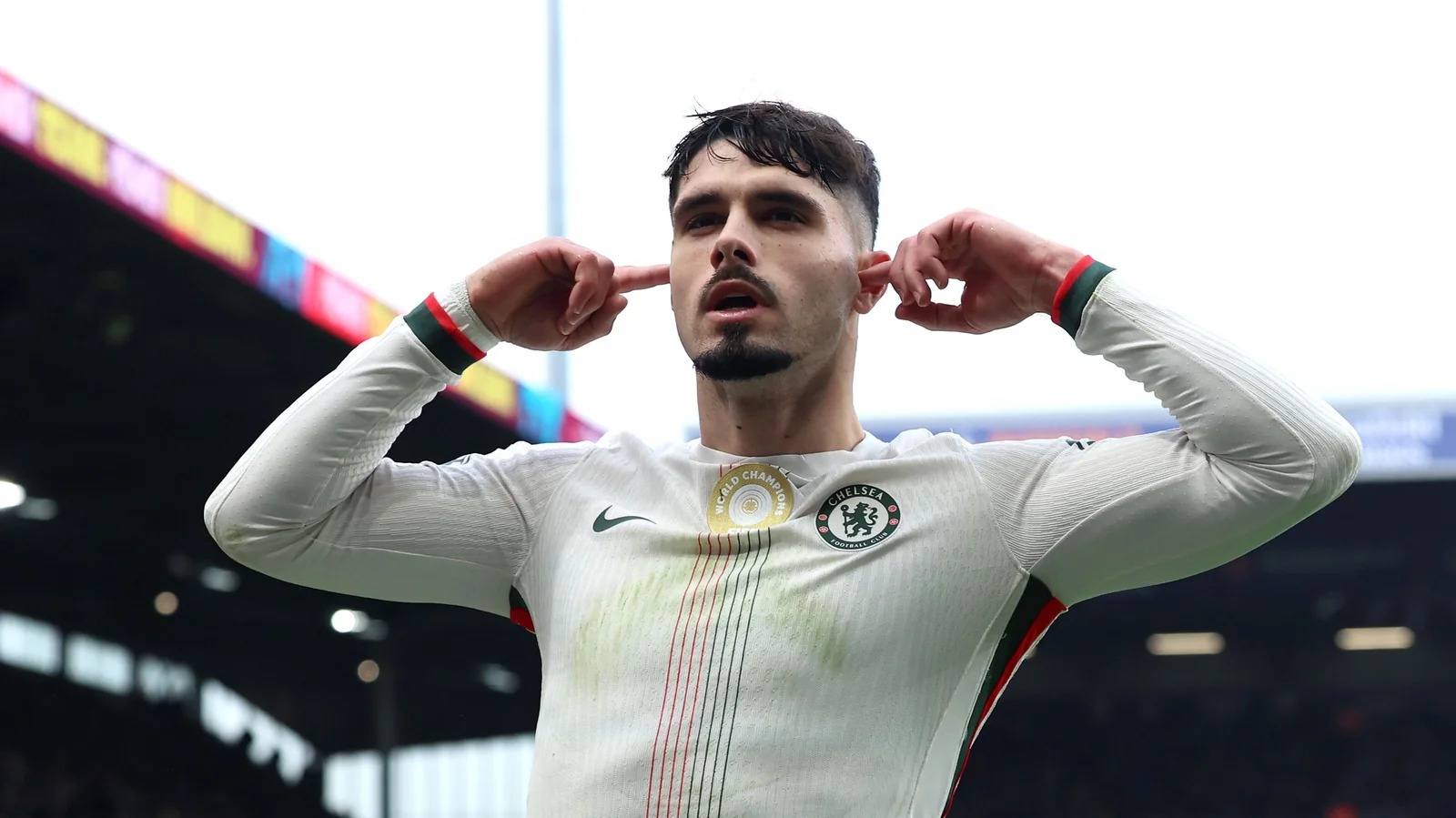 Chelsea legt astronomischen Preis für Pedro Neto fest: Manchester City und Liverpool gewarnt