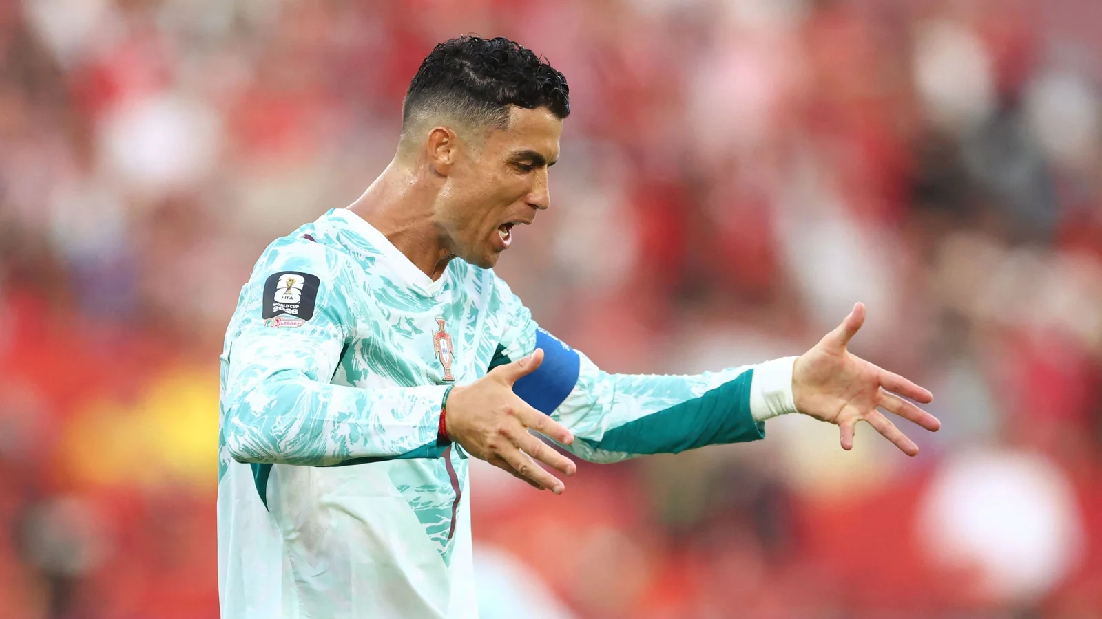 Cristiano Ronaldo gives sharp response to questions about retirement