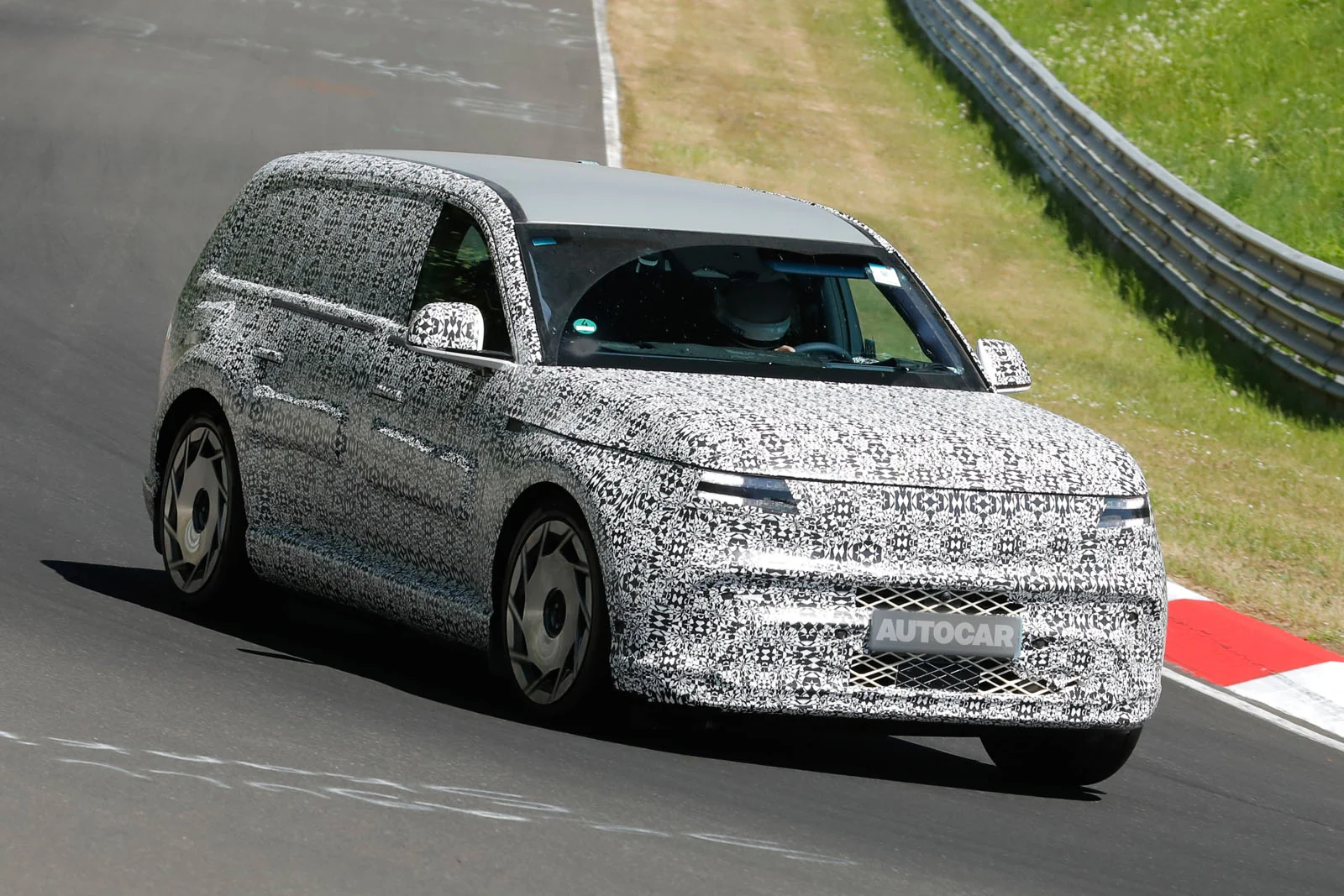 Genesis янги GV90 модели билан ҳашамат оламида Range Rover ва Rolls-Royceга қарши чиқади