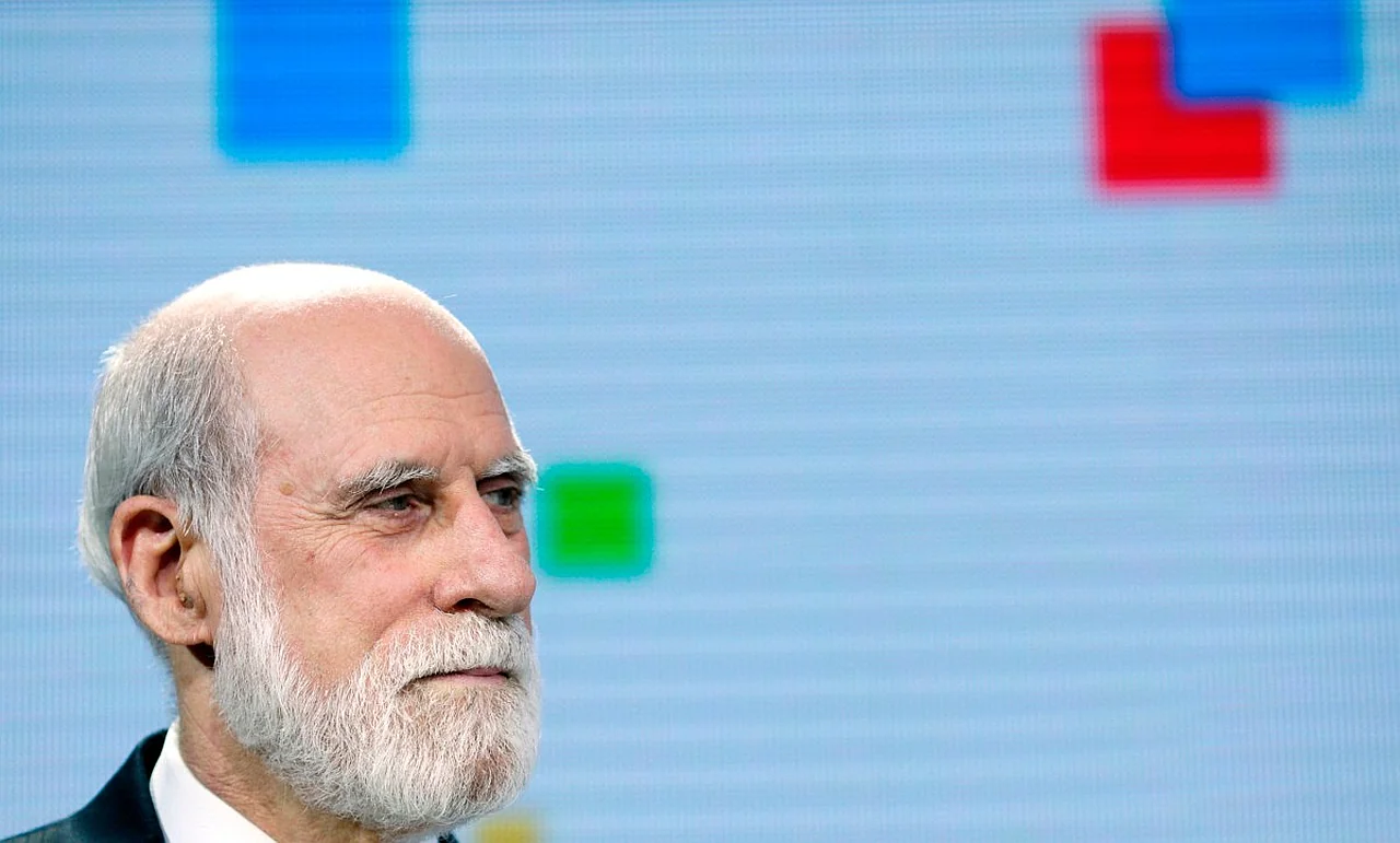 Vint Cerf, l'un des pères fondateurs d'Internet, crée un nouveau standard pour les agents d'IA