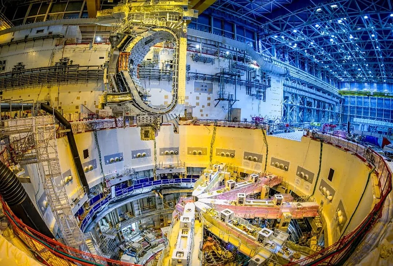 Main module installed for ITER thermonuclear reactor