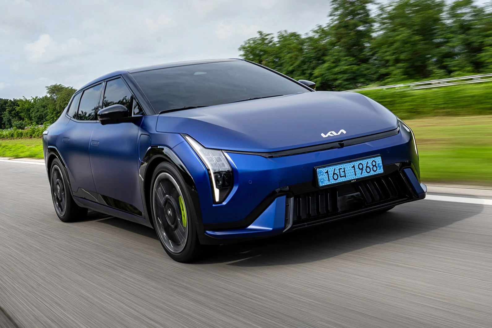 Kia EV4 GT: Электр спорт хатчбеклари бозорида янги давр бошланмоқда