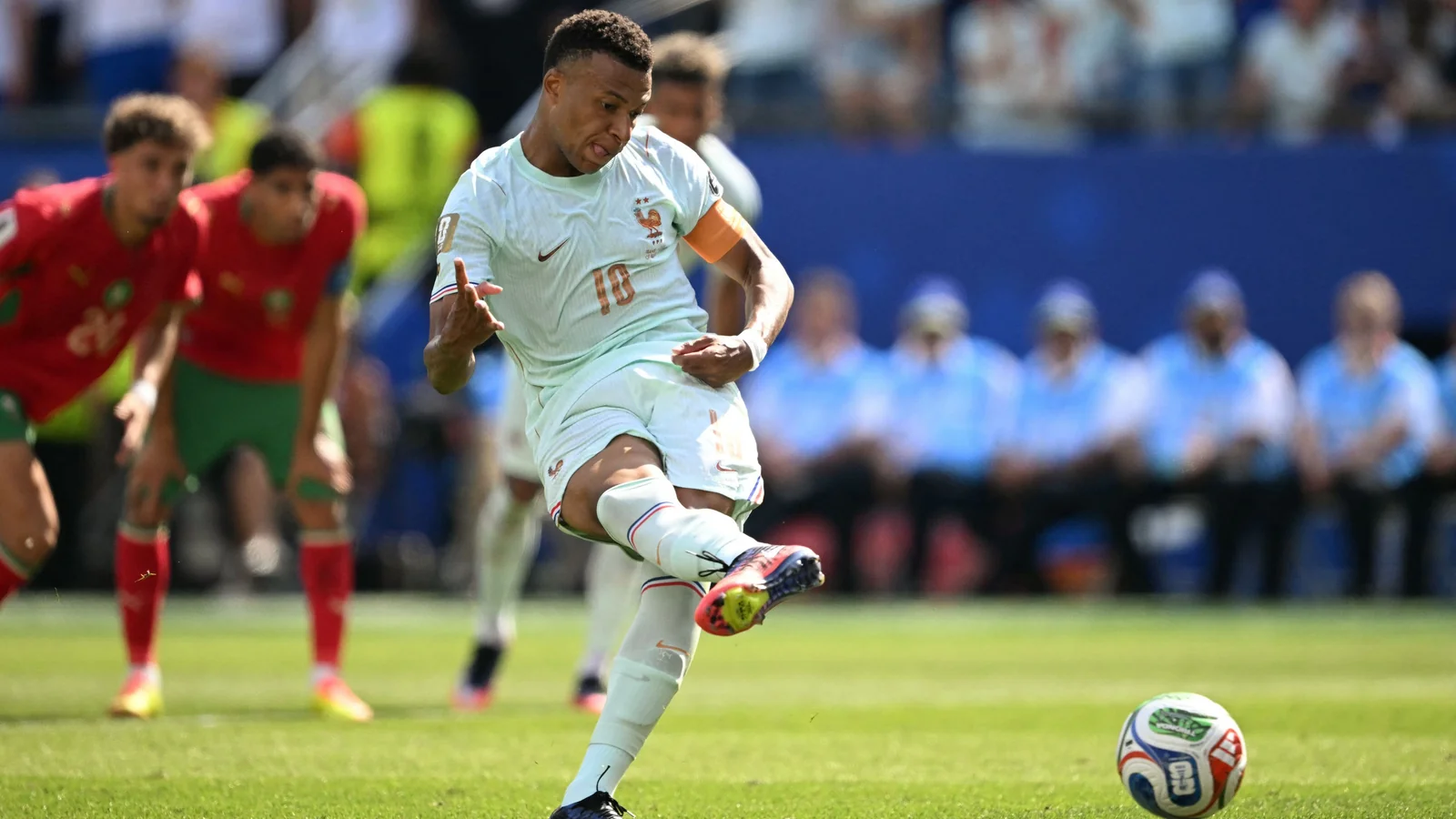 Kylian Mbappé s'exprime sur son échec sur penalty et sa blessure
