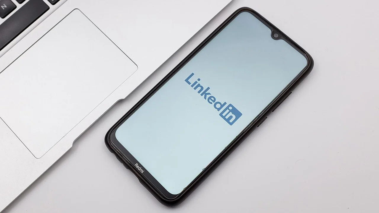 LinkedIn Helps Users Fight Against AI Slop