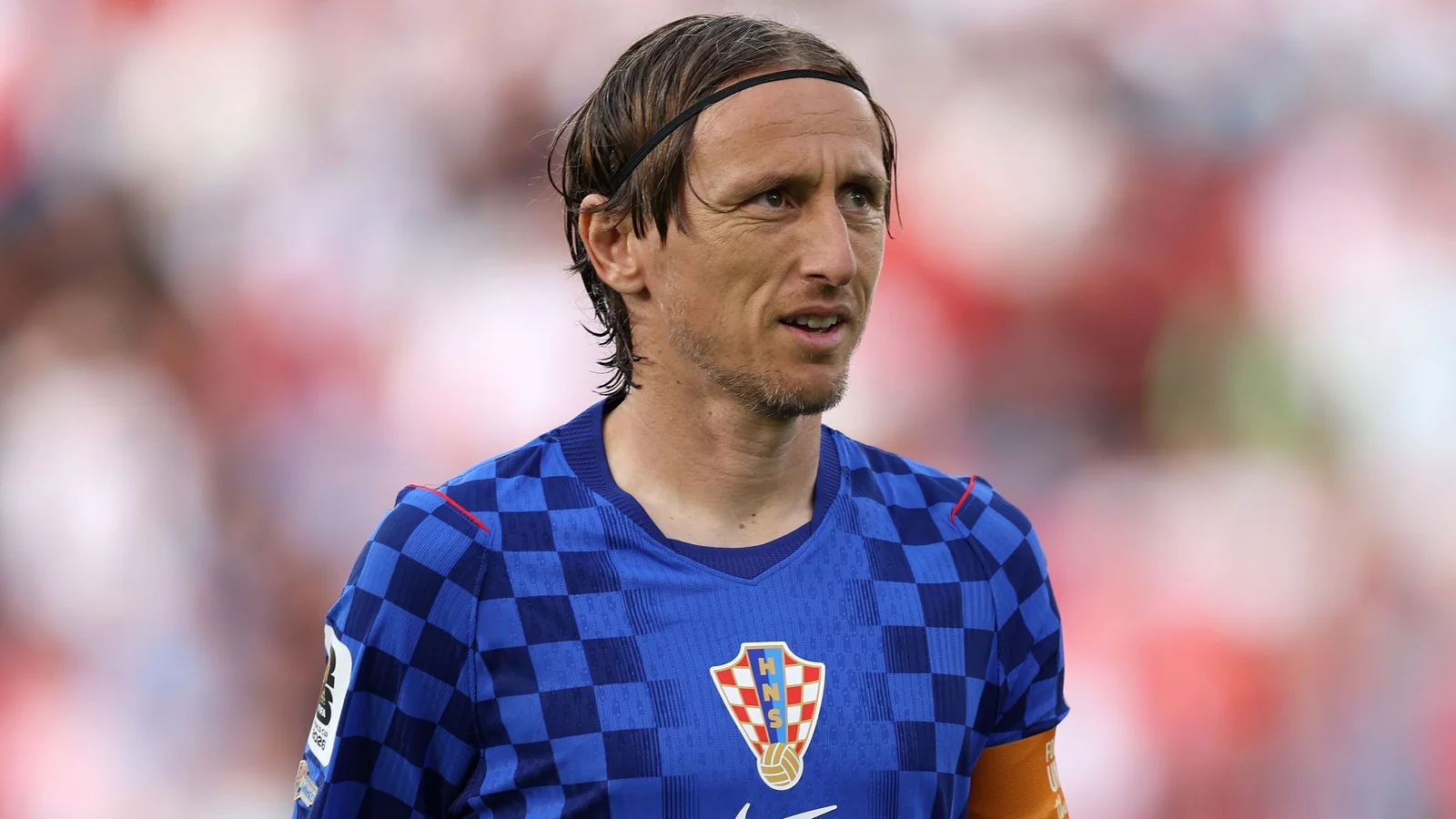 Luka Modrić extiende su contrato con el Milan: La leyenda croata se queda en Italia