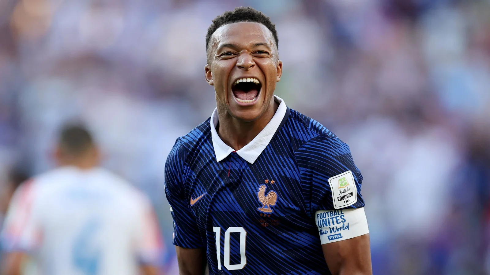 Mbappe Opfer rassistischer Angriffe: Deschamps und der Spieler reagieren auf die Senatorin