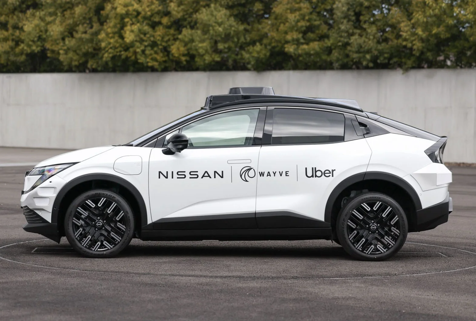 Nissan Tokioda haydovchisiz taksilar xizmatini yoʻlga qoʻymoqda